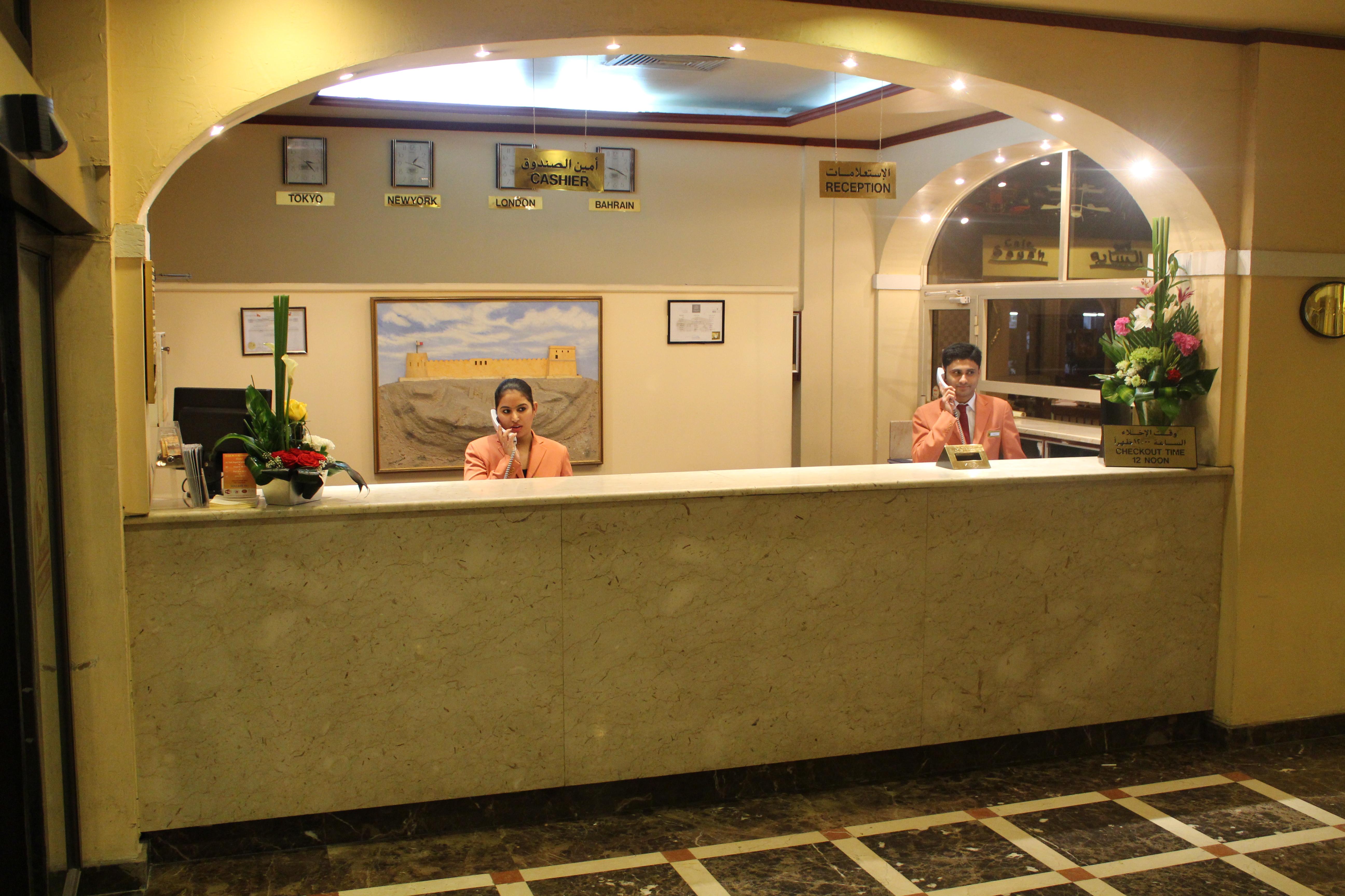 Delmon International Hotel Манама Экстерьер фото