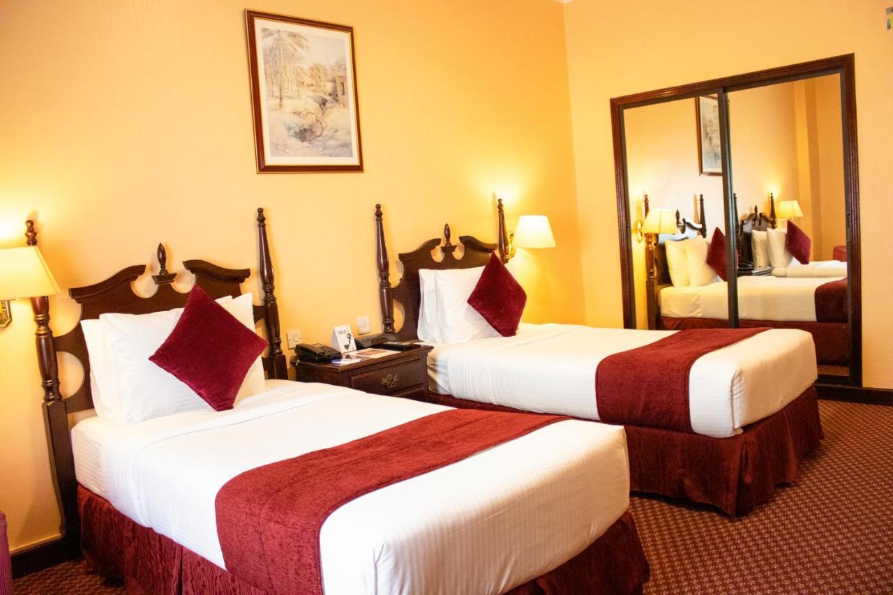 Delmon International Hotel Манама Экстерьер фото