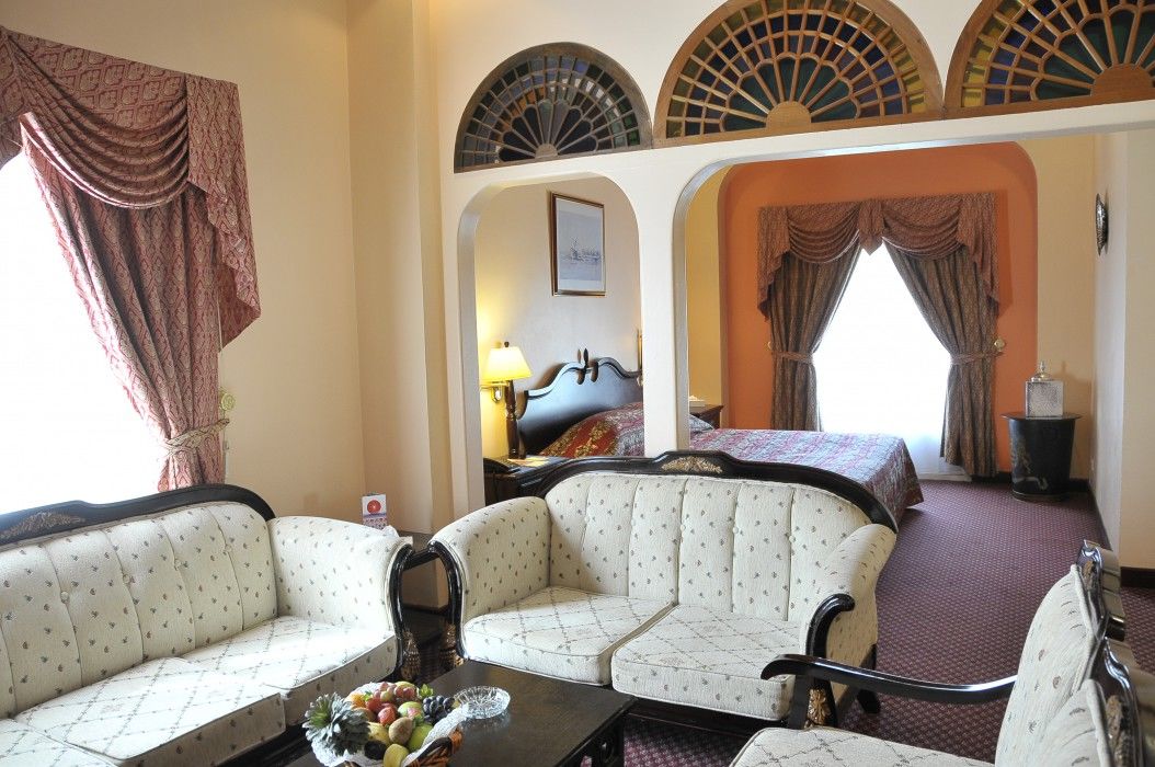Delmon International Hotel Манама Экстерьер фото