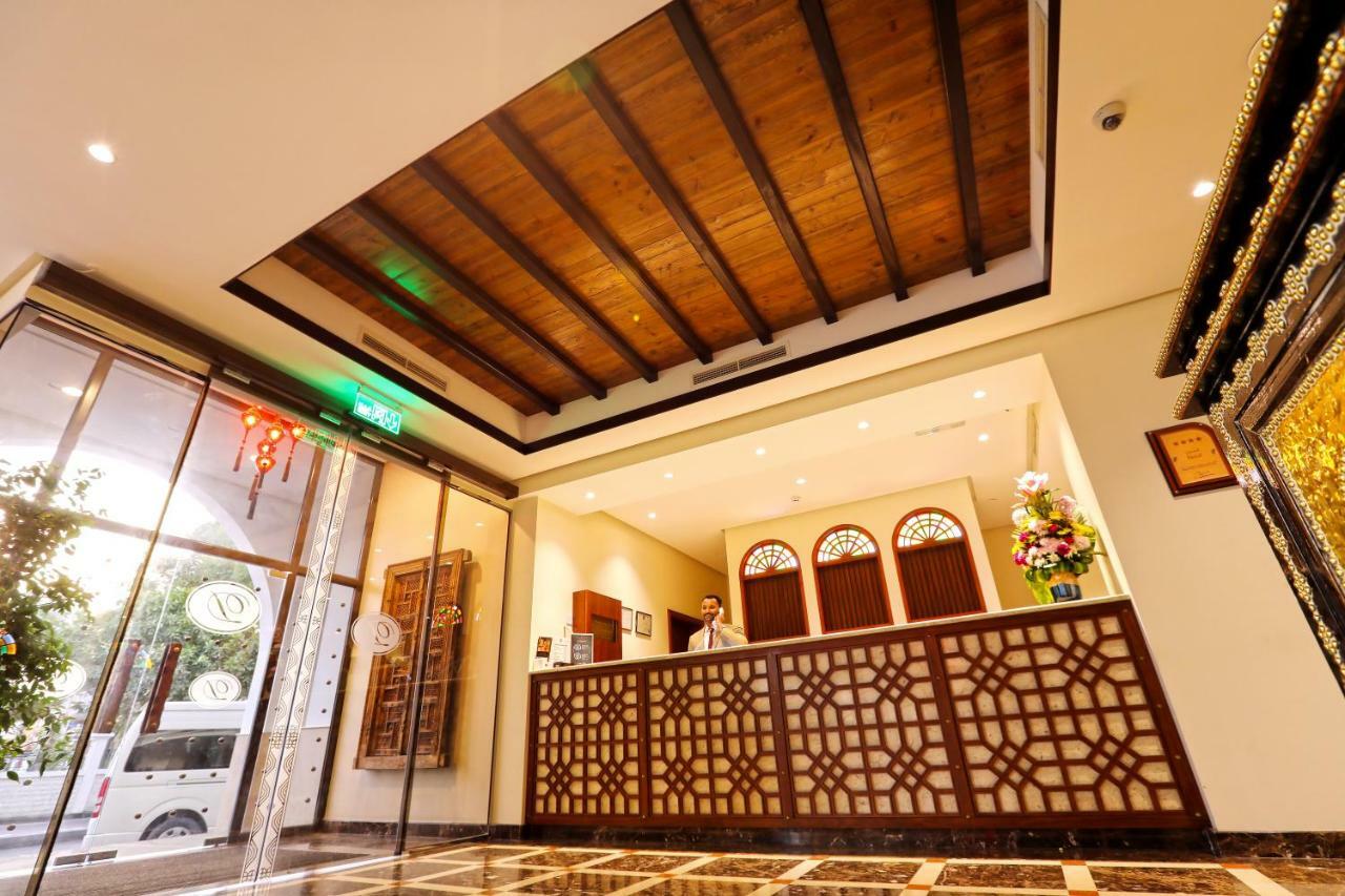 Delmon International Hotel Манама Экстерьер фото
