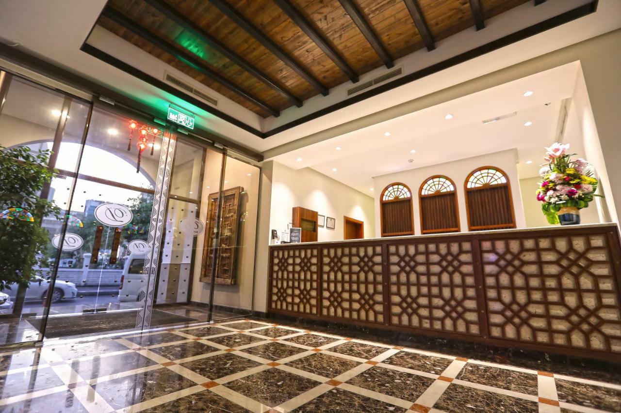 Delmon International Hotel Манама Экстерьер фото