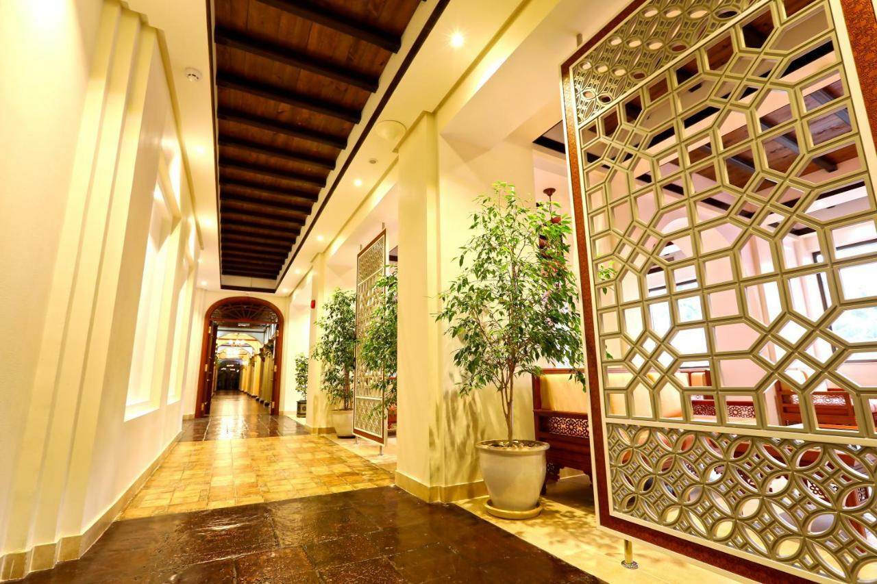 Delmon International Hotel Манама Экстерьер фото